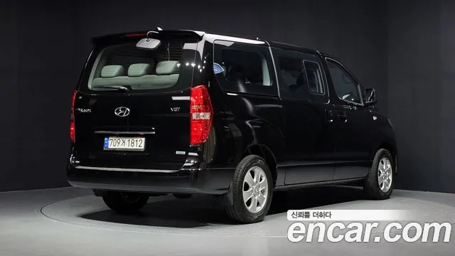 Hyundai Starex 2019 thumb 2