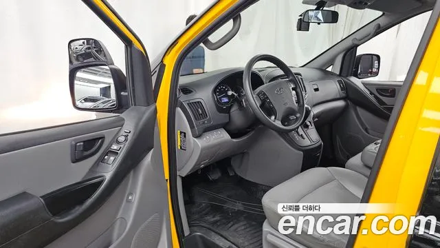 Hyundai Starex 2019 thumb 10