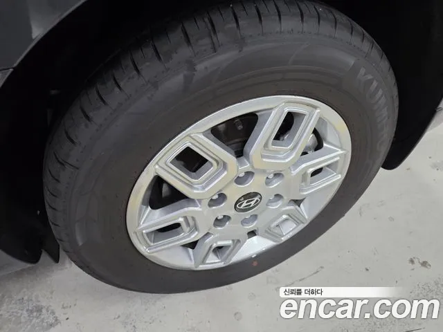 Hyundai Staria 2026 thumb 4