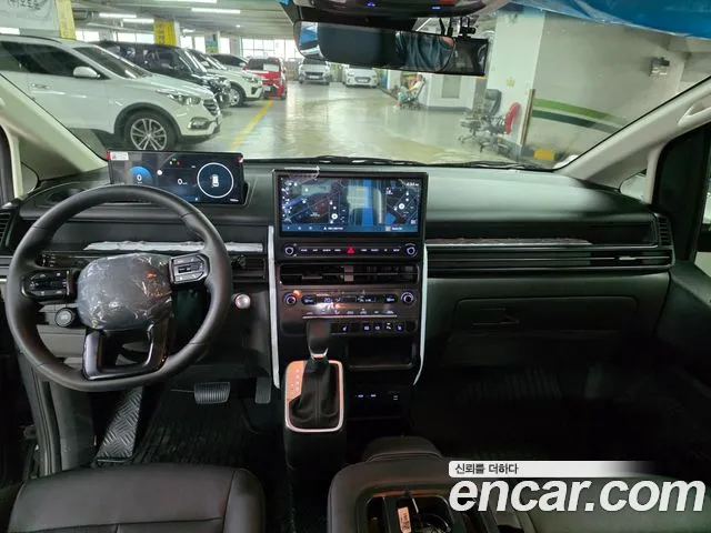 Hyundai Staria 2026 thumb 7