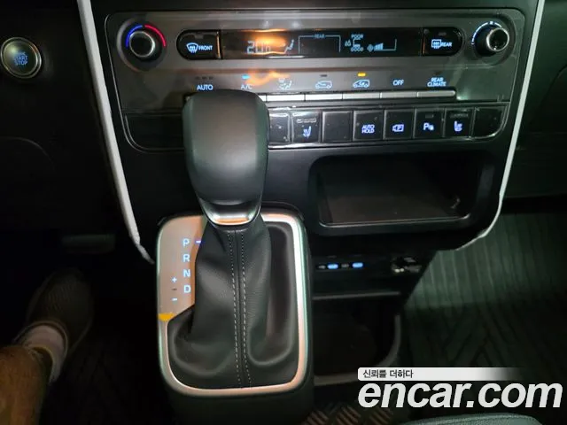 Hyundai Staria 2026 thumb 10