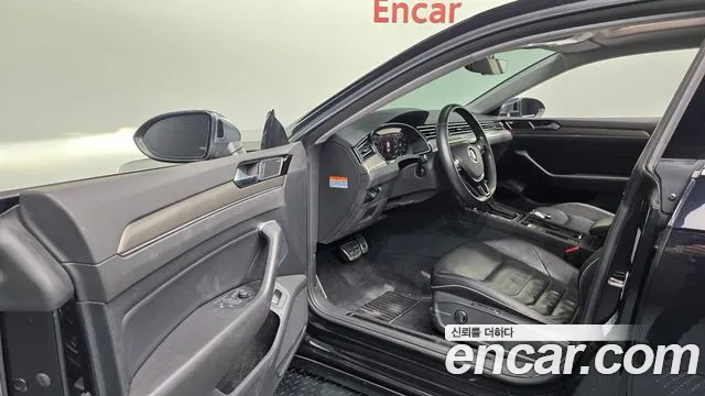 Volkswagen Arteon 2019 thumb 9
