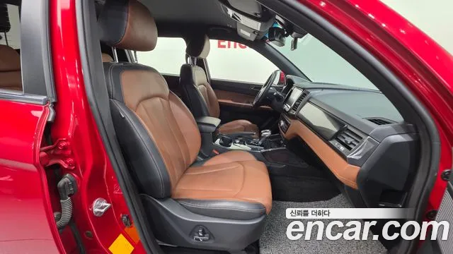 KG_Mobility_Ssangyong Rexton 2019 thumb 10