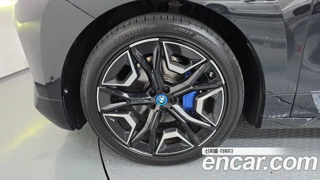 BMW iX 2021 thumb 5