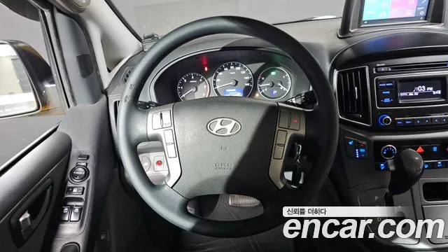 Hyundai Starex 2016 thumb 11