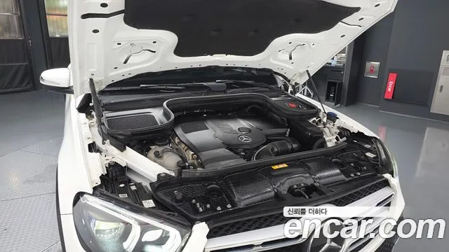 Mercedes-Benz GLE 2023 thumb 6