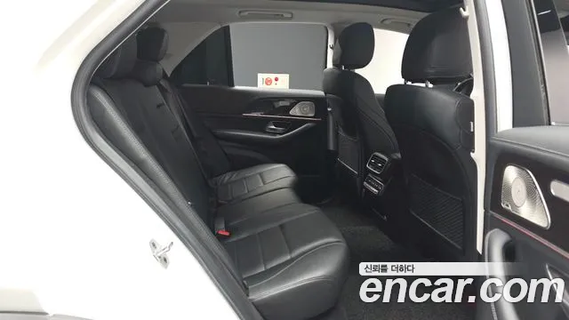 Mercedes-Benz GLE 2023 thumb 12