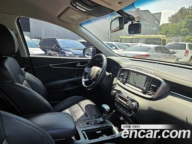 Kia Sorento 2018 thumb 5