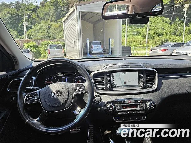 Kia Sorento 2018 thumb 6