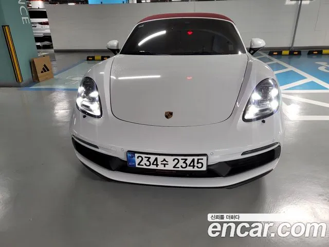 Porsche Cayman 2021 thumb 3