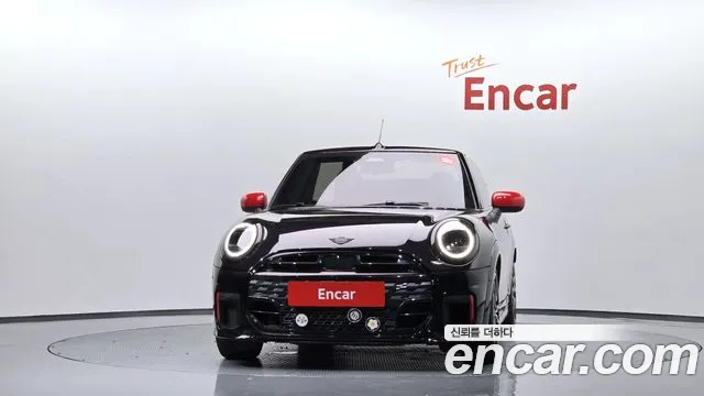 Mini Cooper Convertible 2025 thumb 3