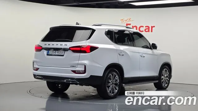 KG_Mobility_Ssangyong Rexton 2026 thumb 2