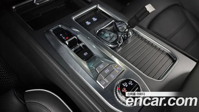 KG_Mobility_Ssangyong Rexton 2026 thumb 9