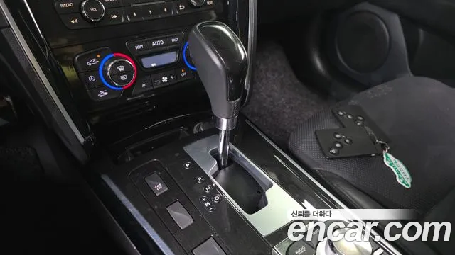 Renault Latitude 2017 thumb 9
