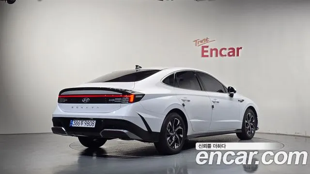 Hyundai Sonata 2025 thumb 2
