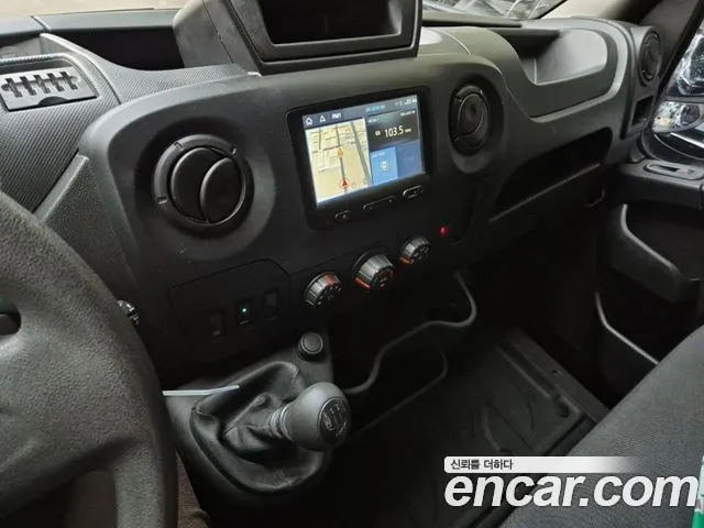 Renault Master 2019 thumb 10