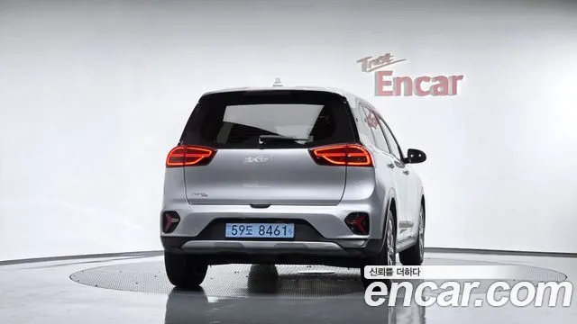 Kia Niro 2022 thumb 3