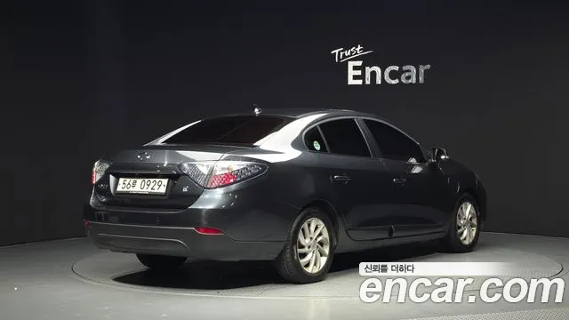 Renault Fluence 2015 thumb 2
