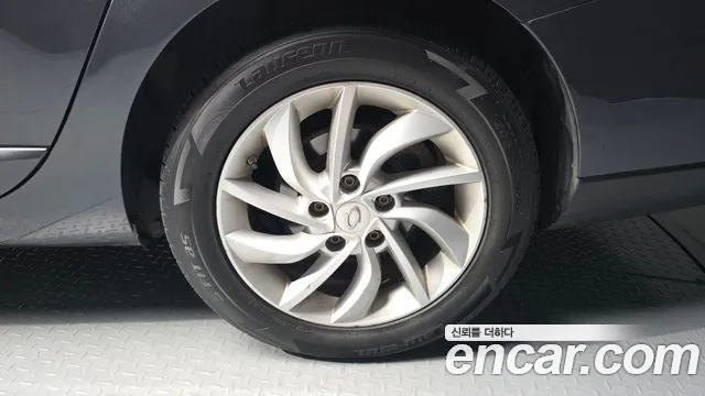 Renault Fluence 2015 thumb 5