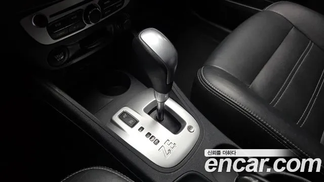 Renault Fluence 2015 thumb 9