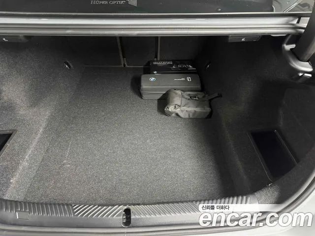 BMW 5 серии 2025 thumb 8