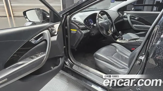 Hyundai Grandeur 2013 thumb 10
