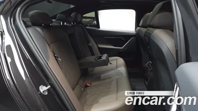 BMW 5 серии 2026 thumb 11