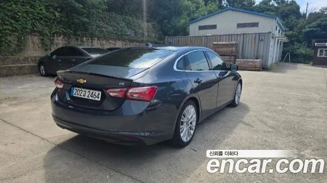 Chevrolet Malibu 2020 thumb 2
