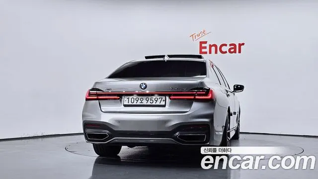 BMW 7 серии 2019 thumb 4