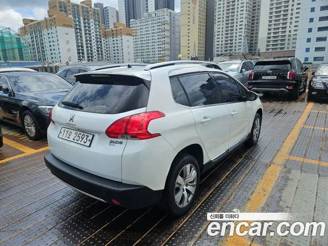 Peugeot 2008 2015 thumb 4