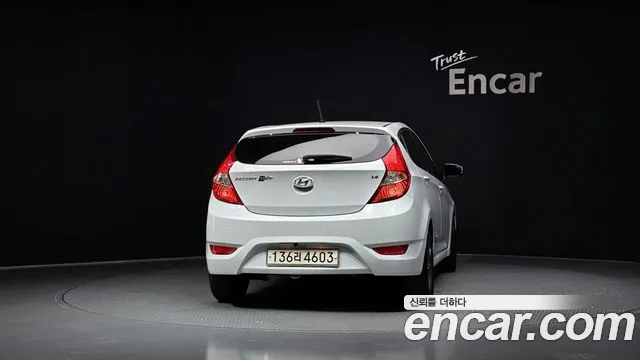 Hyundai Accent 2019 thumb 4