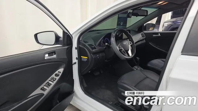 Hyundai Accent 2019 thumb 10
