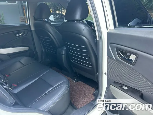 KG_Mobility_Ssangyong TIBOLI 2016 thumb 10