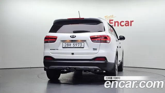 Kia Sorento 2015 thumb 4