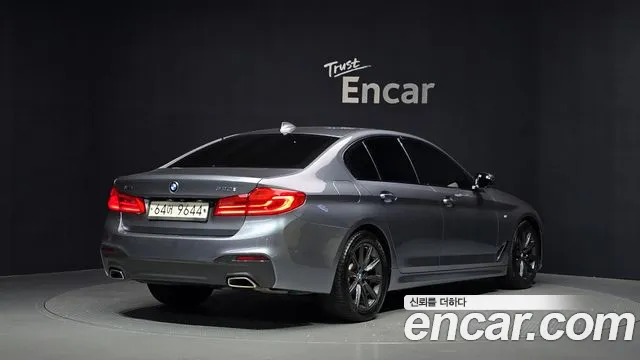 BMW 5 серии 2017 thumb 2