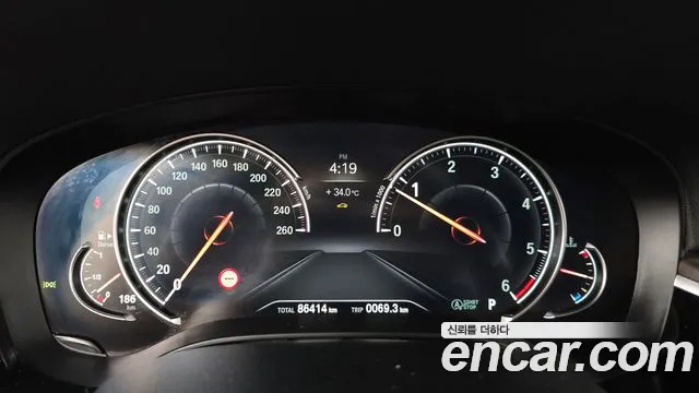 BMW 5 серии 2017 thumb 8