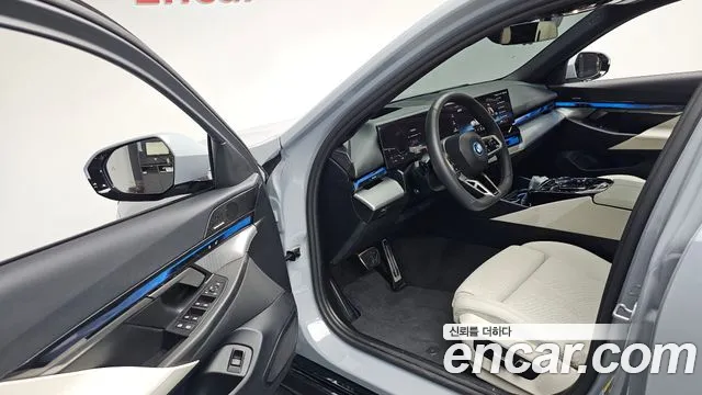 BMW i5 2025 thumb 9