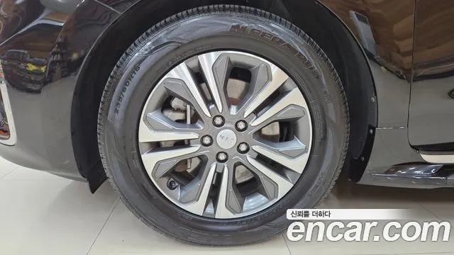 Kia Carnival 2018 thumb 7