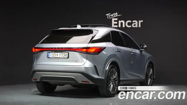 Lexus RX 2023 thumb 2