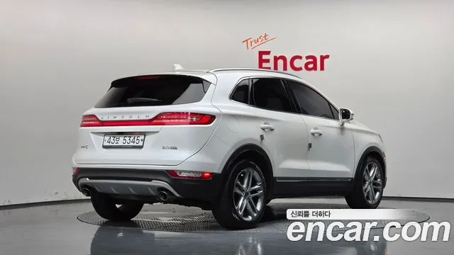 Lincoln MKC 2015 thumb 2