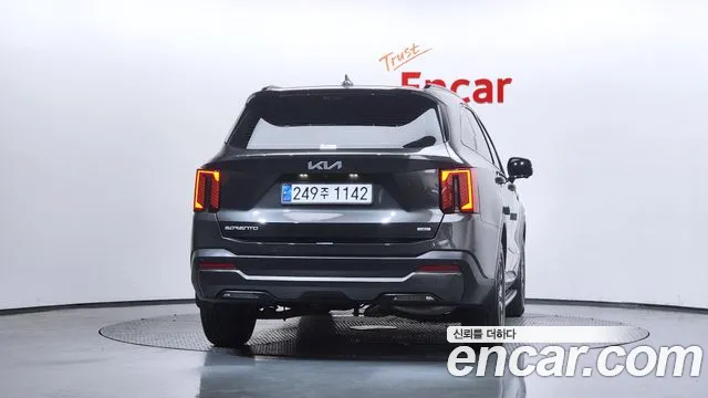 Kia Sorento 2024 thumb 4
