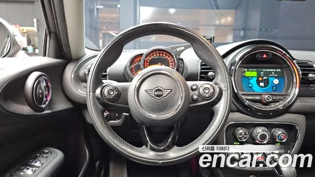 Mini Clubman 2019 thumb 12