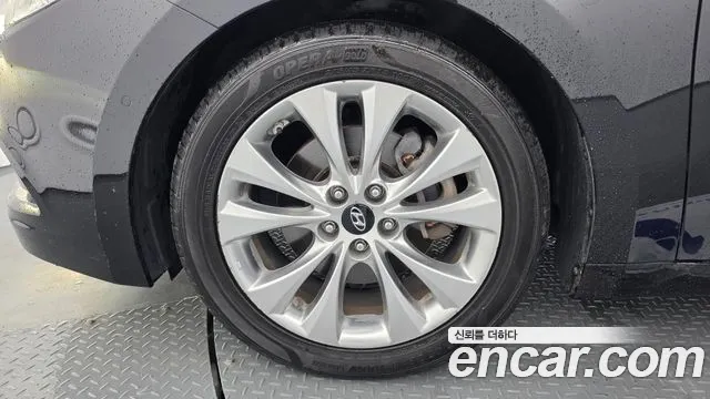 Hyundai Grandeur 2011 thumb 5
