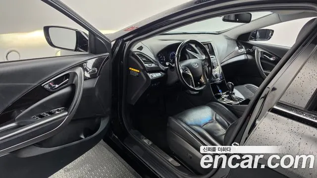 Hyundai Grandeur 2011 thumb 10