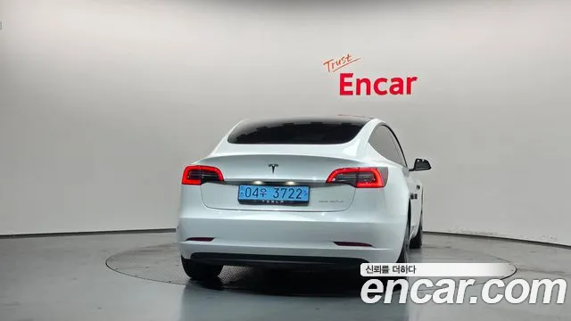 Tesla Model 3 2021 thumb 4