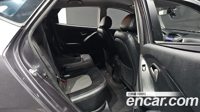 Hyundai Tucson 2010 thumb 11