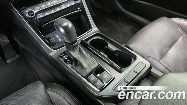 Hyundai Grandeur 2017 thumb 9