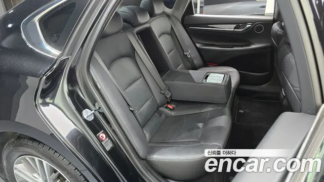 Hyundai Grandeur 2017 thumb 11