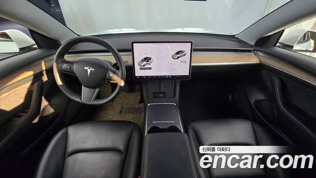 Tesla Model 3 2021 thumb 7