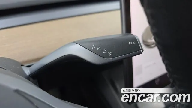 Tesla Model 3 2021 thumb 9